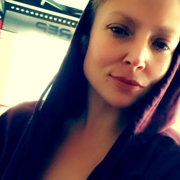 Dresses, jumpsuits, shorts, hoodies, rompers - Picture 3 of 4